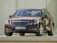 Usata Mercedes E220 Avantgarde 170 CV (125 kW) 2012 Grigio Utilitaria