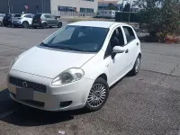 Usata Fiat Grande Punto 75 CV (55 kW) 2008 Bianco Utilitaria