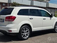 Usata Fiat Freemont Lounge 140 CV (102 kW) 2013 Bianco SUV