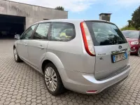 Usata Ford Focus 116 CV (85 kW) 2008 Argento Berlina