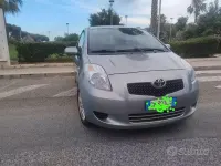 Usata Toyota Yaris 65 CV (47 kW) 2008 Grigio Utilitaria
