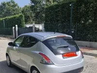 Usata Lancia Ypsilon 69 CV (50 kW) 2012 Grigio Utilitaria