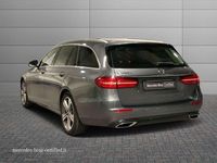 Usata Mercedes E200 160 CV (117 kW) 2020 Grigio montagna manufaktur Station wagon