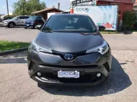 Usata Toyota C-HR Lounge 98 CV (72 kW) 2017 SUV