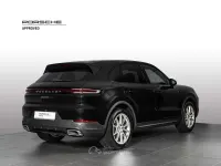 Usata Porsche Cayenne 354 CV (260 kW) 2024 Nero cromite metallizzato SUV