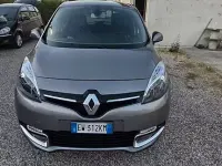 Usata Renault Scénic III XMOD 110 CV (80 kW) 2014 Grigio Monovolume