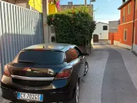 Usata Opel Astra GTC 150 CV (110 kW) 2005 Nero Coupé