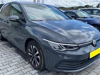 Usata VW Golf VII Life 149 CV (109 kW) 2021 Grigio Utilitaria
