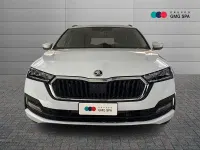 Usata Skoda Octavia Executive 150 CV (110 kW) 2024 Bianco Station wagon