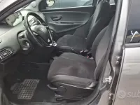 Usata Lancia Ypsilon Gold 69 CV (50 kW) 2013 Grigio Utilitaria
