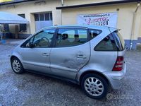 Usata Mercedes A170 Avantgarde 95 CV (69 kW) 2003 Argento Monovolume