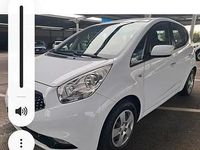 Usata Kia Venga 90 CV (66 kW) 2015 Bianco Utilitaria