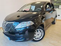 Usata Lancia Ypsilon 69 CV (50 kW) 2013 Nero Utilitaria