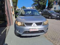 Usata Mitsubishi Outlander Invite 140 CV (102 kW) 2008 Argento SUV