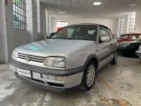 Usata VW Golf Cabriolet Pro 101 CV (74 kW) 1998 Grigio Cabrio