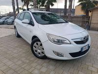 Usata Opel Astra Cosmo 110 CV (80 kW) 2012 Bianco Station wagon