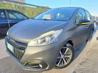 Usata Peugeot 208 Allure 82 CV (60 kW) 2015 Grigio Utilitaria