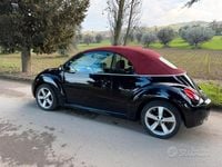 Usata VW New Beetle Edition 102 CV (75 kW) 2008 Nero Utilitaria