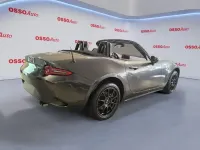 Nuova Mazda MX5 132 CV (97 kW) 2026 Machine grey Cabrio