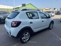 Usata Dacia Sandero Stepway 90 CV (66 kW) 2016 Bianco Berlina