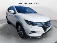 Usata Nissan Qashqai N-Connecta 110 CV (80 kW) 2019 Bianco SUV