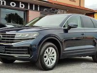 Usata VW Touareg Elegance 231 CV (169 kW) 2024 Blu SUV