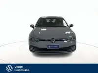 Usata VW Golf VIII Life 116 CV (85 kW) 2023 Grigio / pastello Berlina