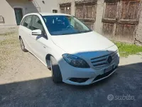 Usata Mercedes B180 2012 Bianco Utilitaria