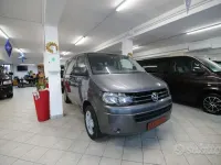 Usata VW Multivan 140 CV (102 kW) 2011 Grigio Monovolume