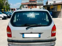 Usata Opel Zafira Elegance 101 CV (74 kW) 2002 Grigio Monovolume