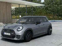 Nuova Mini John Cooper Works 156 CV (114 kW) 2026 Utilitaria