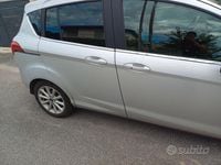 Usata Ford B-MAX 75 CV (55 kW) 2015 Grigio Monovolume