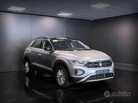 Usata VW T-Roc Life 110 CV (80 kW) 2022 Argento SUV