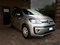 Usata VW up! Move 68 CV (50 kW) 2018 Grigio Utilitaria