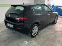 Usata Alfa Romeo 147 120 CV (88 kW) 2009 Nero Utilitaria