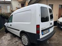 Usata Opel Combo 75 CV (55 kW) 2006 Bianco Monovolume