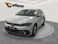 Usata VW Polo Style 95 CV (69 kW) 2022 Beige Utilitaria