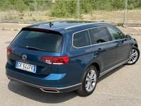 Occasion VW Passat Executive 200 PK (147 kW) 2022 Blauw Stationwagen