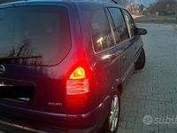 Usata Opel Zafira 101 CV (74 kW) 2005 Monovolume