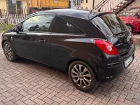 Usata Opel Corsa 80 CV (58 kW) 2010 Nero Utilitaria