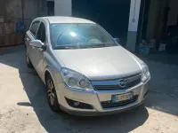 Usata Opel Astra 101 CV (74 kW) 2007 Berlina