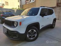 Usata Jeep Renegade Longitude 120 CV (88 kW) 2015 Bianco SUV