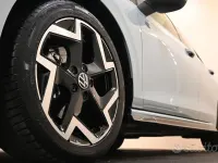 Usata VW Golf VIII R-line 150 CV (110 kW) 2025 Argento Berlina