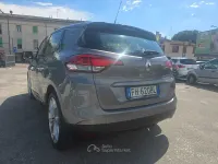 Usata Renault Scénic 110 CV (80 kW) 2017 Monovolume
