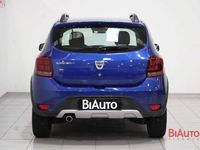 Usata Dacia Sandero Stepway 95 CV (69 kW) 2020 Blu/azzurro Utilitaria