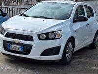 Usata Chevrolet Aveo 70 CV (51 kW) 2012 Bianco Berlina