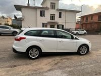 Usata Ford Focus 115 CV (84 kW) 2014 Bianco Station wagon