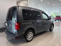 Usata VW Caddy Trendline 102 CV (75 kW) 2019 Grigio grafite Monovolume
