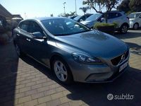 Usata Volvo V40 CC 120 CV (88 kW) 2018 Grigio Station wagon