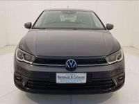 Usata VW Polo Life 95 CV (69 kW) 2023 Grigio metallizzato Utilitaria